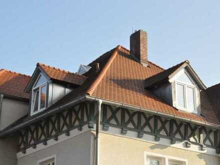 Freundliche 2-Zimmer-Dachgeschosswohnung mit Einbauküche in Neunburg vorm Wald