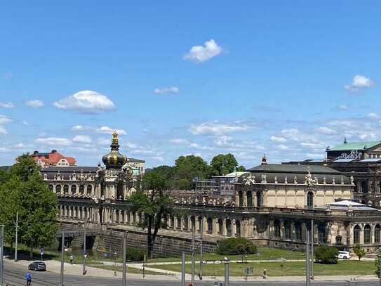 * Blick zum Zwinger - helle Wohnung mit großen Zimmern *