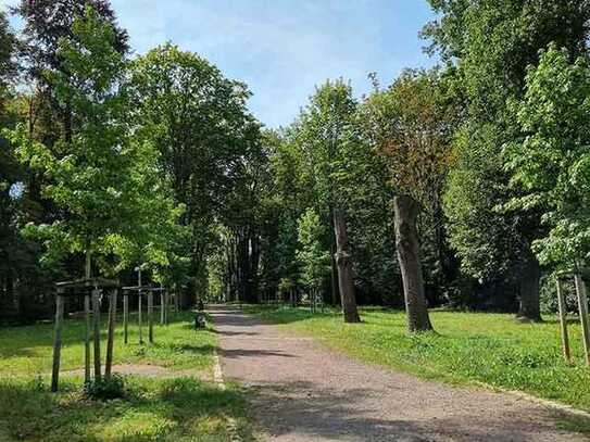 Den Park direkt vor der Haustür - was will Mann/Frau mehr? 2-Zimmer-Wohnung sucht Eigennutzer ode...