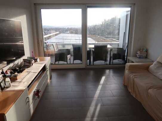 ***Schicke 2-Zimmer-Whg. mit EBK, Balkon und TG-Stellplatz***