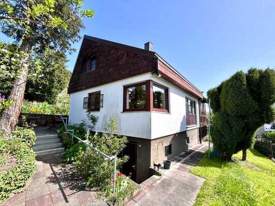 Gemütliches Haus mit sehr großem und schönem Garten