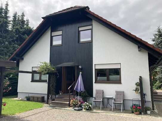 Topsan. 7-Zi. EFH mit Terrasse, 2 Bädern, Bungalow, Carport, Pferdestall auf 1500 m² Grundstück!