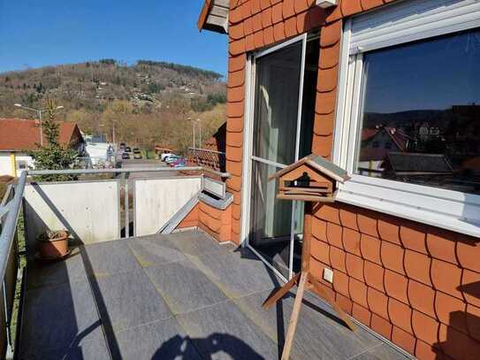 2 Raum-Wohnung mit Balkon + Stellplatz