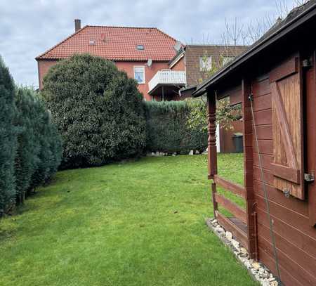 Ein Zuhause für den Handwerker: 180 m² mit zwei Garagen und tollem Garten