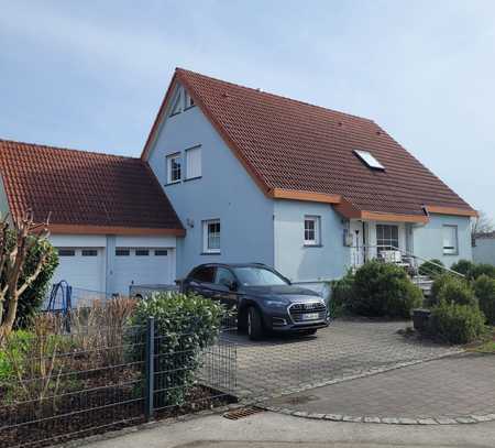 Günstiges und geräumiges 7-Zimmer-Einfamilienhaus in Genderkingen (Nähe Airbus)