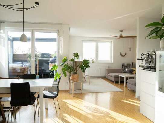 Vollklimatisierte 4-Raum-DG-Wohnung mit Dachterrasse im Düsseldorfer Süden - von privat -