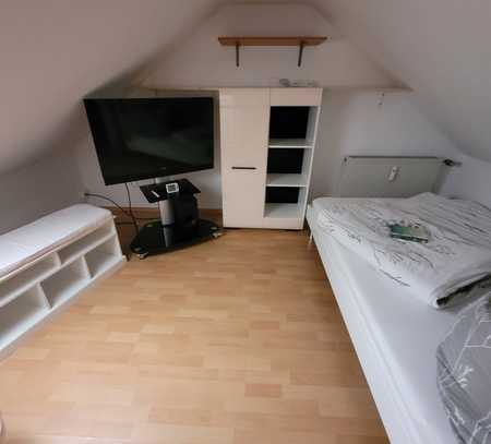 1 Zimmer in WG 3Raum Maisonette zu vermieten