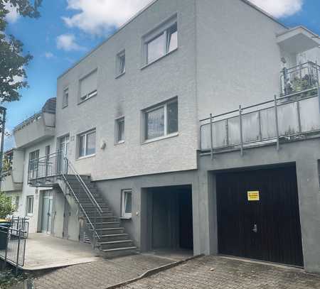 Charmante 3,5-Zimmer-Wohnung mit großer Terrasse in Lomersheim