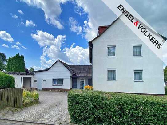 Solides Zweifamilienhaus mit Potential!