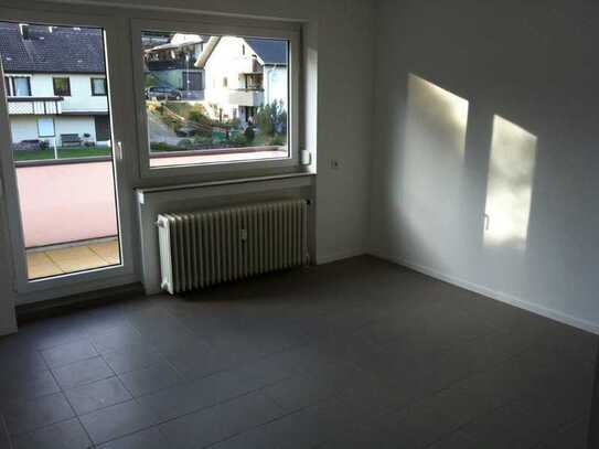 2 Zimmer Wohnung mit Balkon