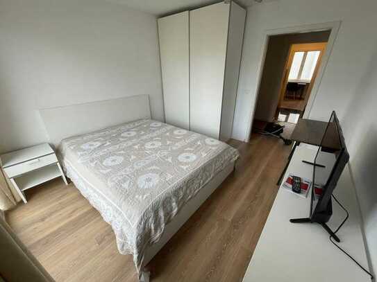 +++ Furnished room in 60322 +++