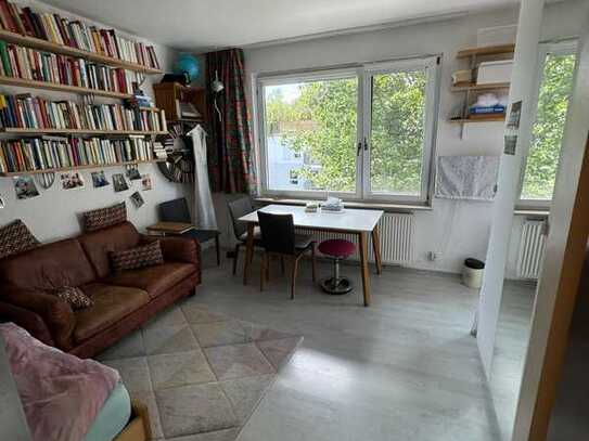 Helle 3-Zimmer-Wohnung im Herzen von Frankfurt - Top Lage mit Balkon und Fußbodenheizung