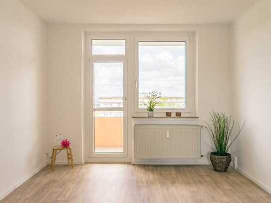 Neu sanierte 3-Raum-Erdgeschosswohnung mit Balkon