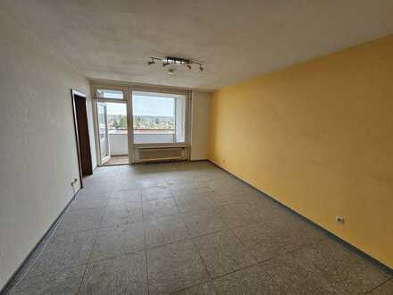 helle 3-Zimmer-Wohnung mit Balkon