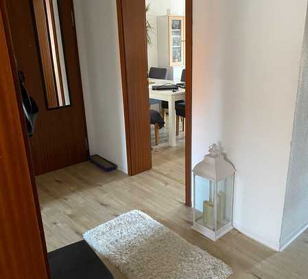 Schöne und gepflegte 3-Zimmer-Wohnung mit Balkon und EBK in Fellbach-Schmiden