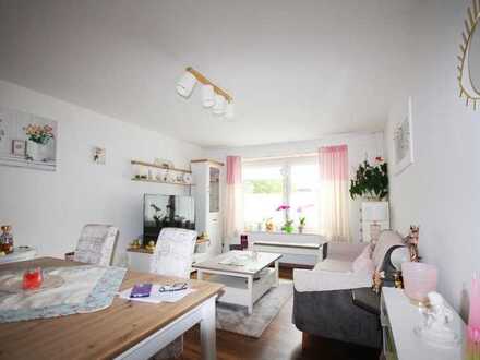 Helle, modernisierte 4 Zimmerwohnung mit Balkon und Garage in zentraler aber ruhiger Lage!