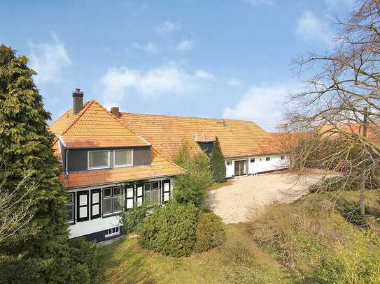 großes Bauernhaus zu vermieten mit 12 zimmer!, vielen nassen Gruppen,Feueralarmanlage.