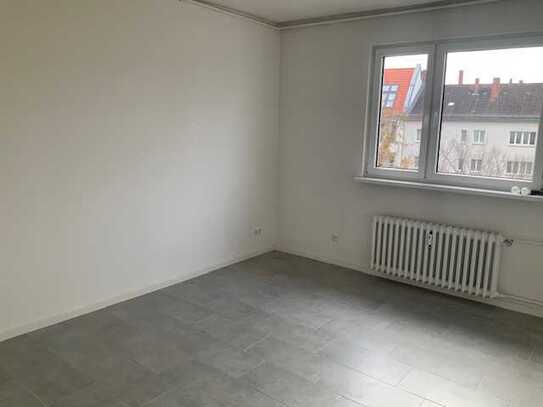 Stilvolle, sanierte 1-Zimmer-Wohnung mit gehobener Innenausstattung in Berlin