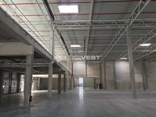 8.200 m² / Lager-Logistik / teilbar / A 44