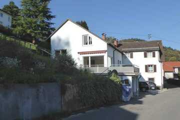 Gepflegte 3,5-Zimmer-Wohnung mit Terasse und EBK in Heidelberg