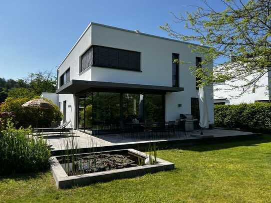 Architekten Villa im Bauhausstil in Traumlage