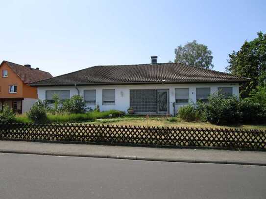 Bungalow- Parterrewohnung mit großer Terrasse