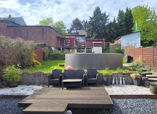 = H = MAISONETTE-WOHNUNG SAMT GROSSEN GARTEN, TERRASSEN, POOL IN VOHWINKEL! = H =