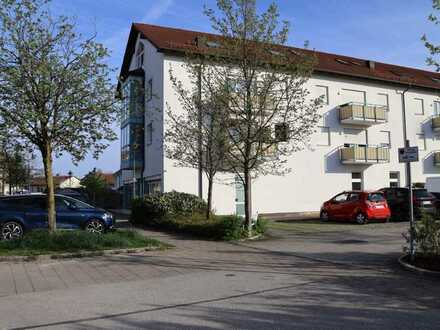 Helle 5 Zimmer Maisonette Wohnung mit Glas-Erker in Poing