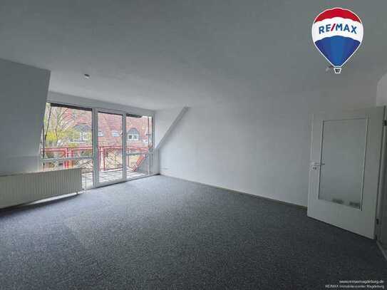 Gemütliche 3-Zimmer-Dachgeschosswohnung mit Balkon und Stellplatz