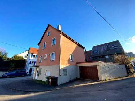 Charmantes Einfamilienhaus m. ausbaufähiger Bühne, zwei Balkonen u. Garten in bevorzugter Lage