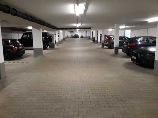 Tiefgaragenstellplatz