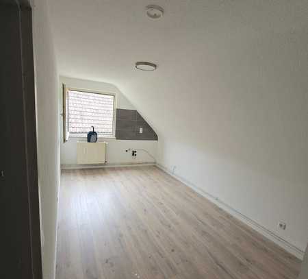 Schönes 1 Zimmer Apartment im Herzen von Heidelberg mit Kücheneinrichtung