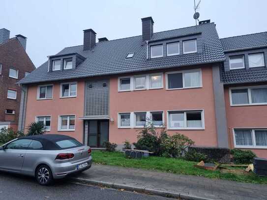 Gemütlich und ruhig! Tolle 3,5 Raum EG-Wohnung in schöner Lage. Balkon!