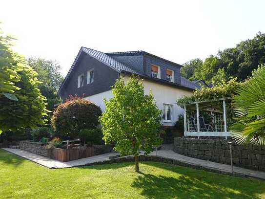 Ideal für Gartenliebhaber - 140 m² EFH/ ZFH auf einem ca. 800 m² großen Grunds
