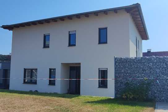 Ein modernes Familienhaus mit großem Garten in Gladenbach