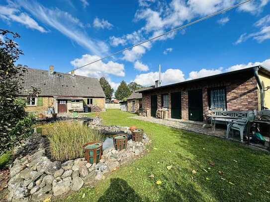 Sanierungsbedürftiges Bauernhaus mit separatem Hofnebengebäude zu verkaufen!