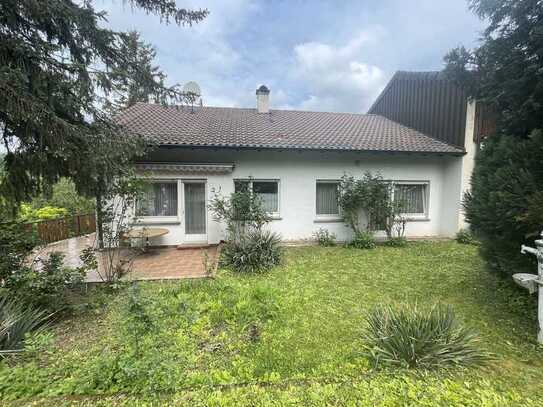 Haus mit großem Garten in bester Lage von Ludwigsburg, Nähe Blühendes Barock u. Klinikum, von privat