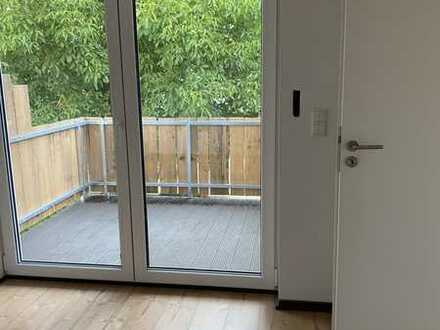 Erstbezug: exklusive 2-Zimmer-Wohnung mit Balkon in Regenstauf