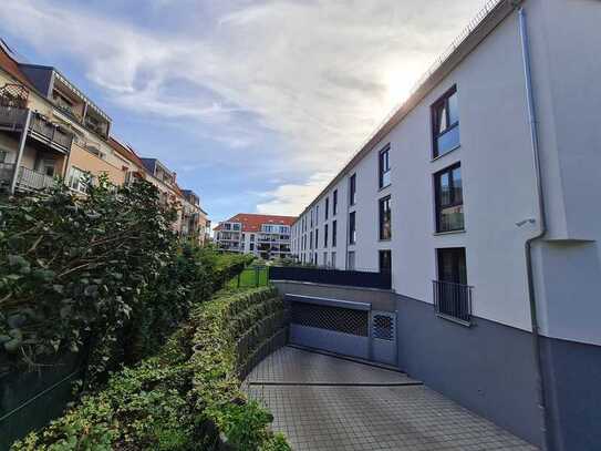 Tiefgaragenstellplatz (Einzelparker) im Neubau zu vermieten