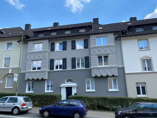 Kernsanierte Stadtwohnung im 2. Obergeschoss mit Südbalkon zu vermieten