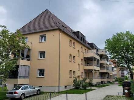 Stuttgart-Untertürkheim - sanierte 2,5-Zimmer-Wohnung mit Balkon