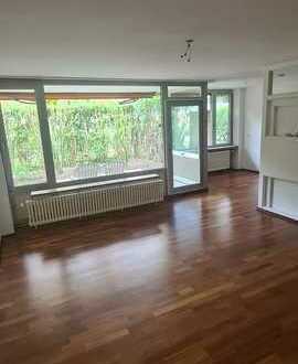 Schöne 3-Zimmer EG Wohnung mit Terrasse ohne Einbauküche in der Wohnstadt Asemwald in Stuttgart