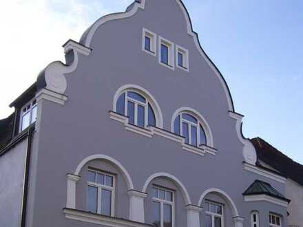 Traumhafte 2-Zimmer Altbauwohnung im Stadtzentrum von Neuburg/Donau zu vermieten