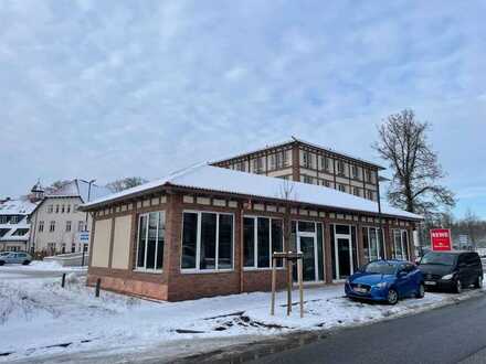 Erstbezug moderner Ladenflächen im Ortszentrum