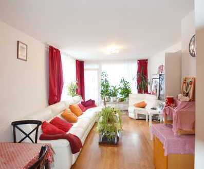 Gepflegte helle 3-Zimmer Wohnung im 2. OG mit Balkon, Aufzug und barrierefreien Zugang