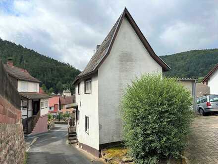 Kleines Haus mit viel Charme - Einfamilienhaus in idyllischer Lage, Rippberg/Walldürn
