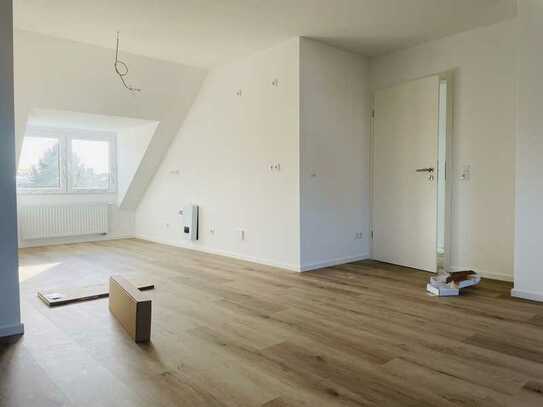 Stilvolle 2-Zimmer-Dachgeschosswohnung mit gehobener Innenausstattung in Hürth