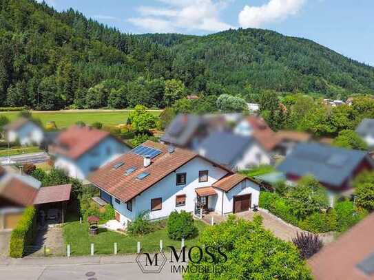 Freistehendes Haus mit Einliegerwohnung in zentraler Lage