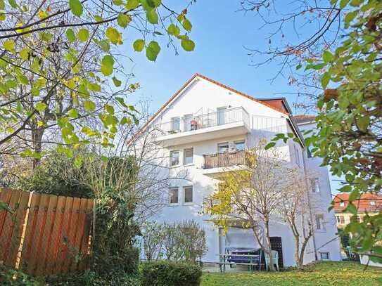 neuwertig * 1 RWE * Balkon * EBK * Bad mit Dusche * Außenjalousien * TG-SP * zentral * TOP *