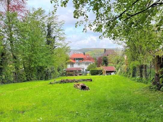 Stadtgartenviertel: Villa auf traumhaftem Grundstück mit Garage und Carport!